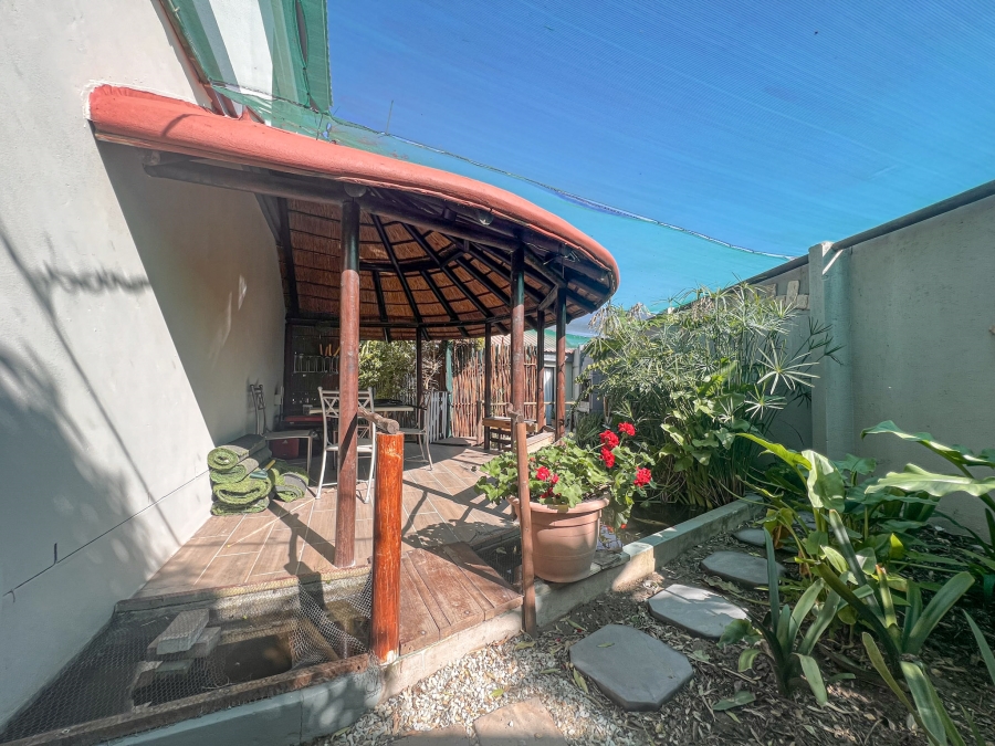 9 Bedroom Property for Sale in Myburgh Park Western Cape